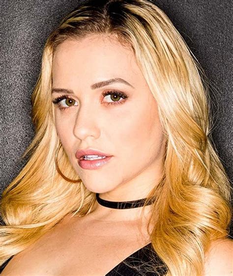 mia malkova topless|Mia Malkova videos 